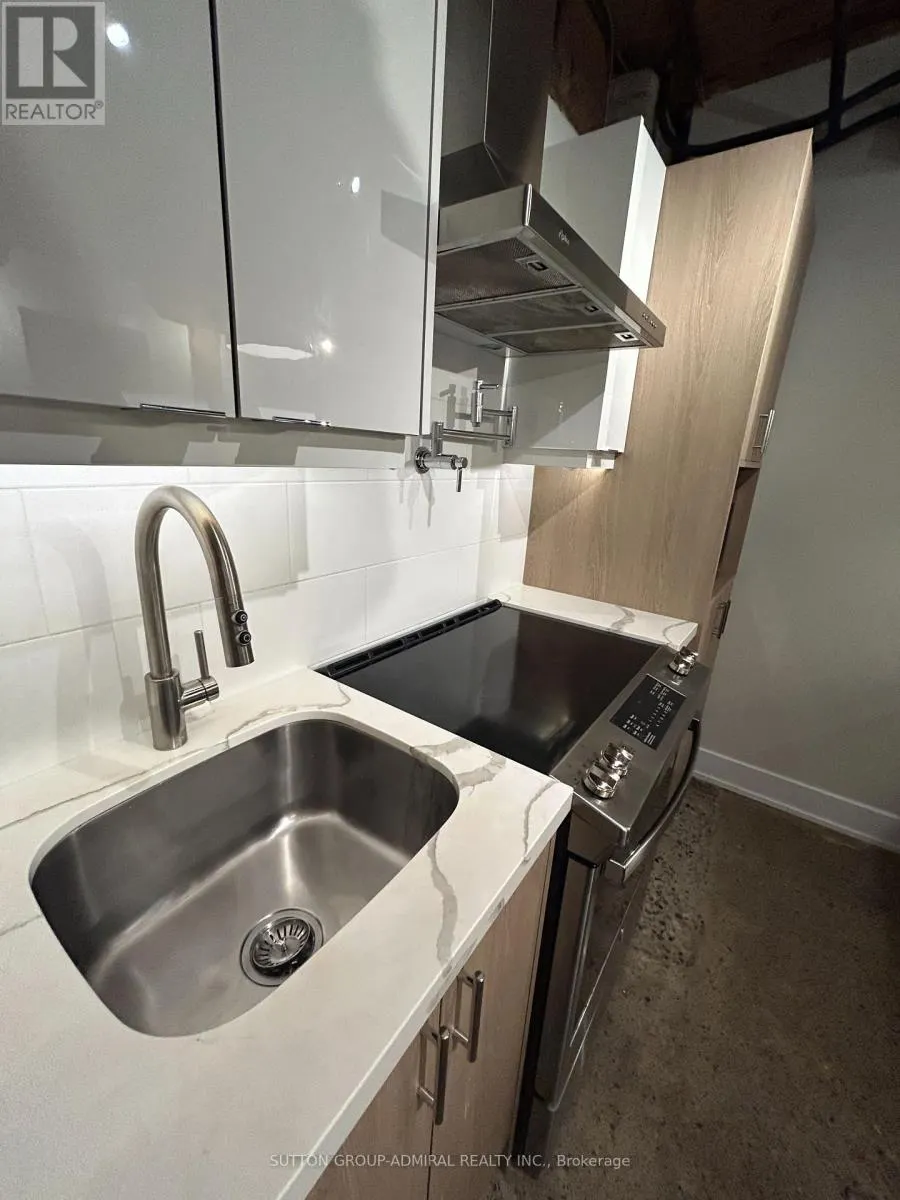 L102 - 34 NOBLE STREET