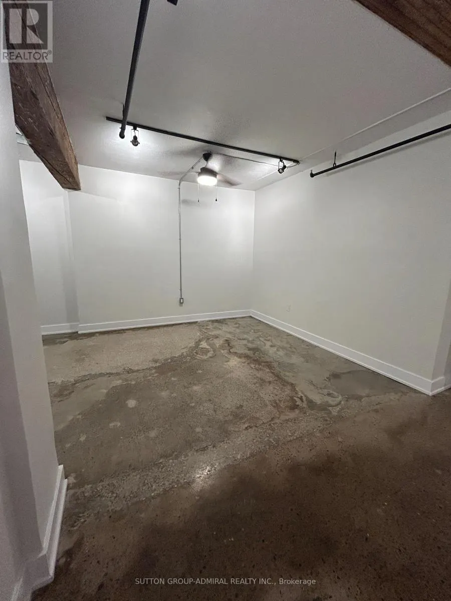 L102 - 34 NOBLE STREET