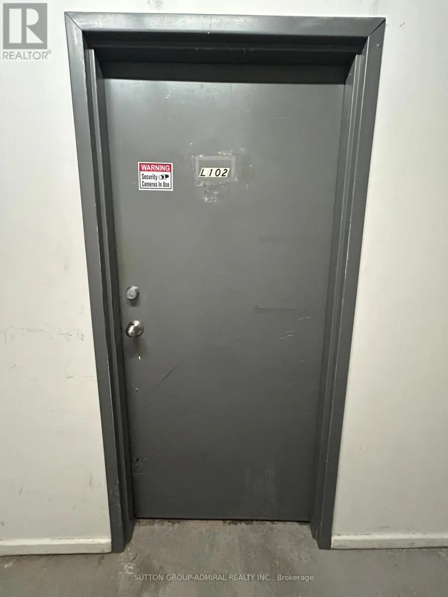 L102 - 34 NOBLE STREET