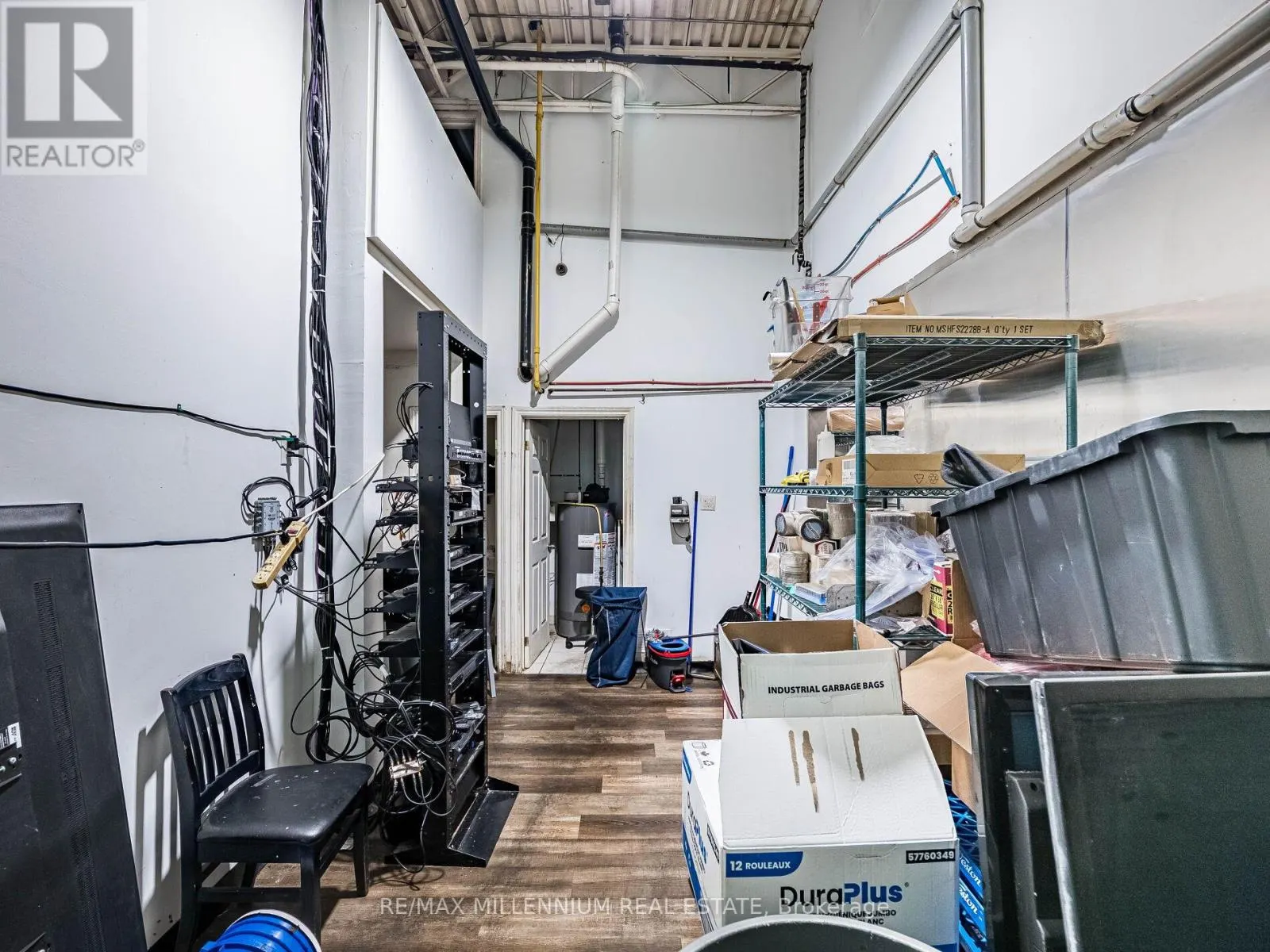 2905 EGLINTON AVENUE W