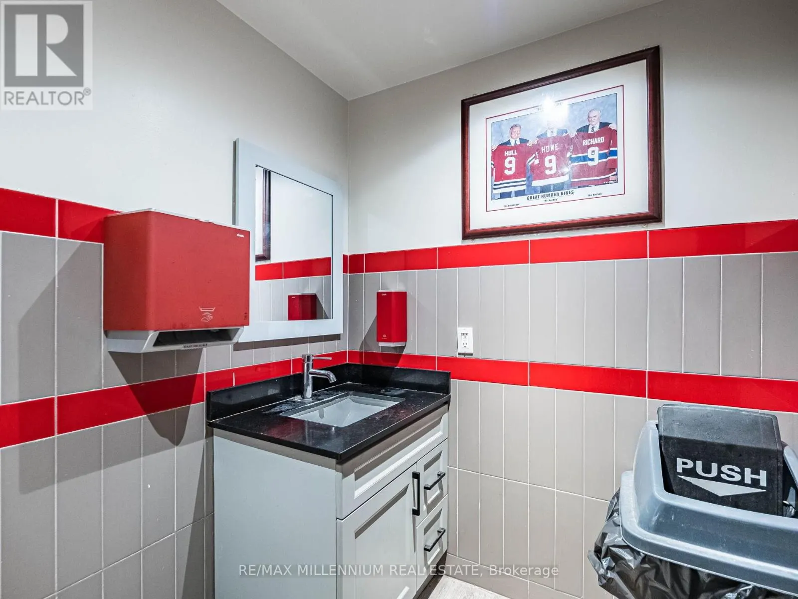 2905 EGLINTON AVENUE W