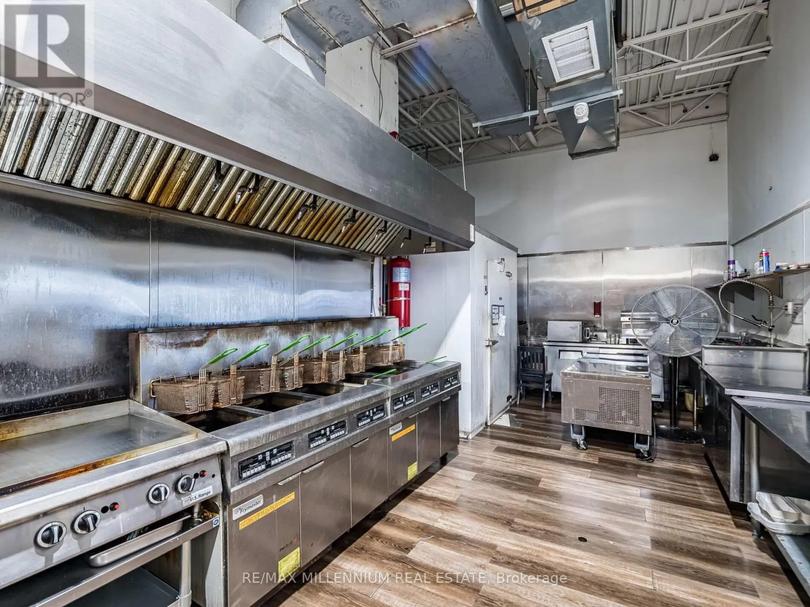 2905 EGLINTON AVENUE W