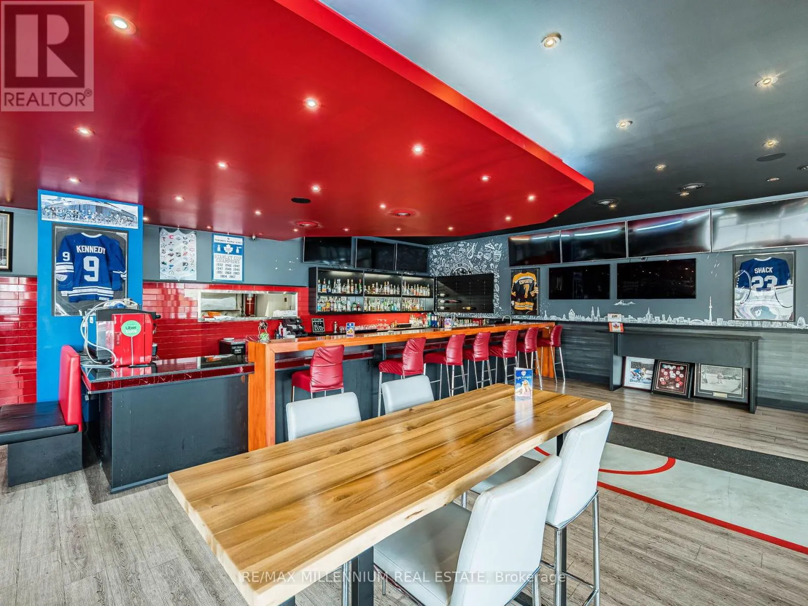 2905 EGLINTON AVENUE W