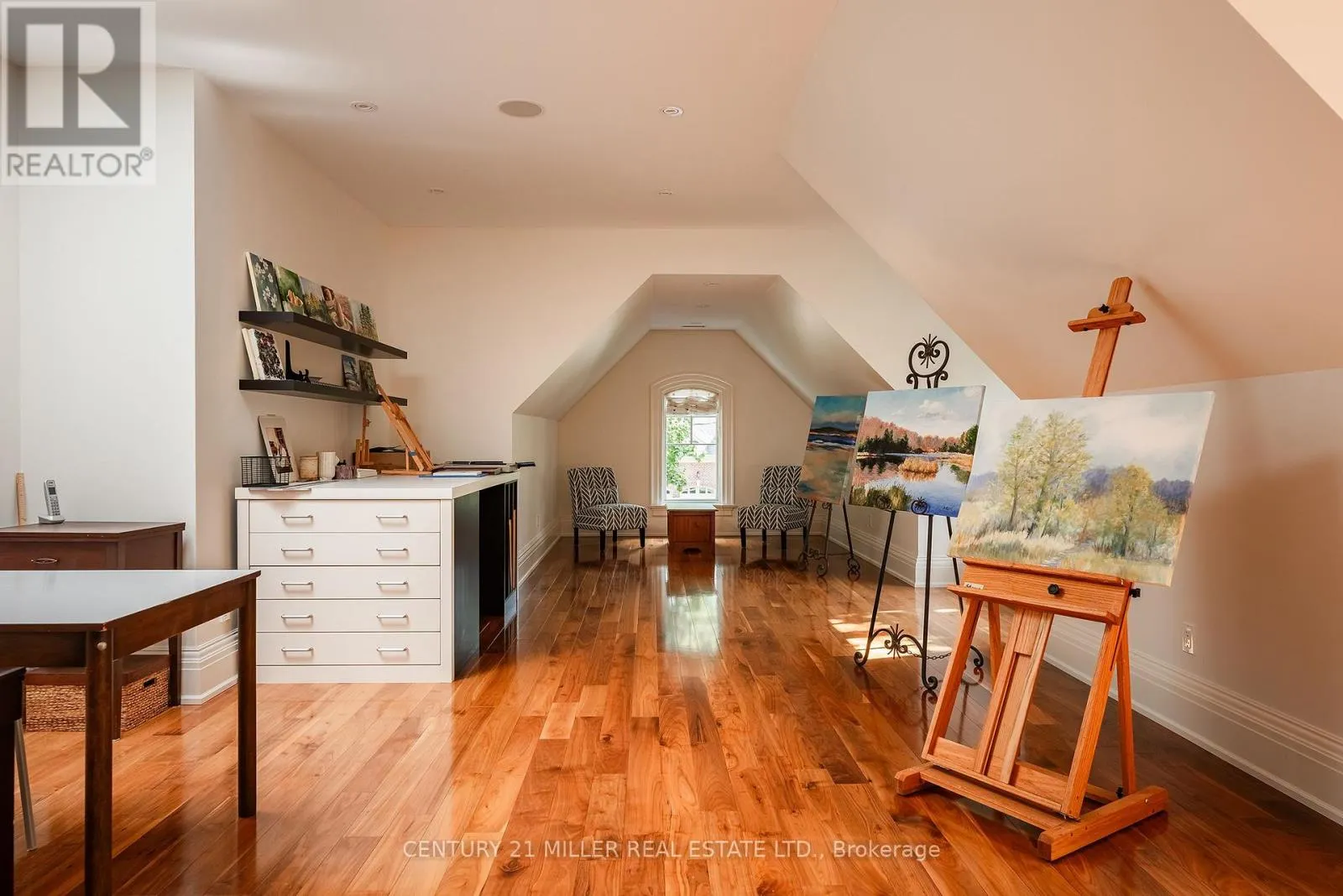 2039 ARDLEIGH ROAD
