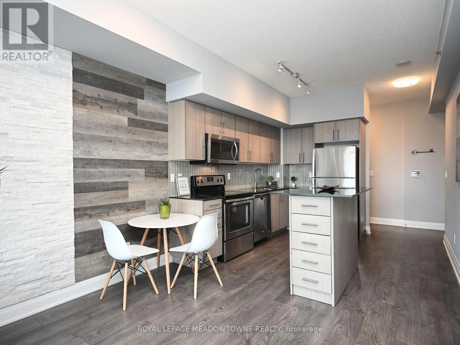 1210 - 55 SPEERS ROAD