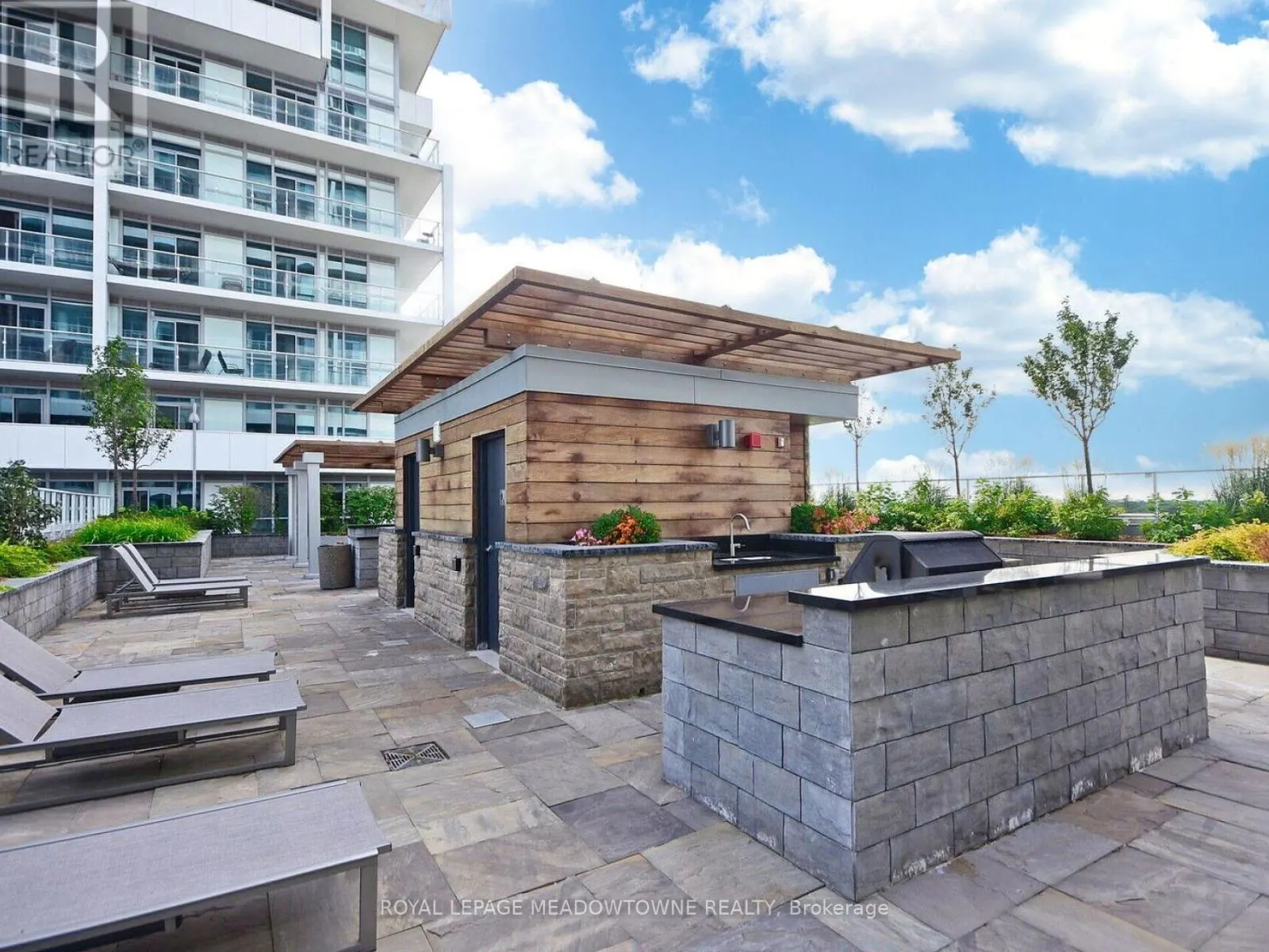 1210 - 55 SPEERS ROAD