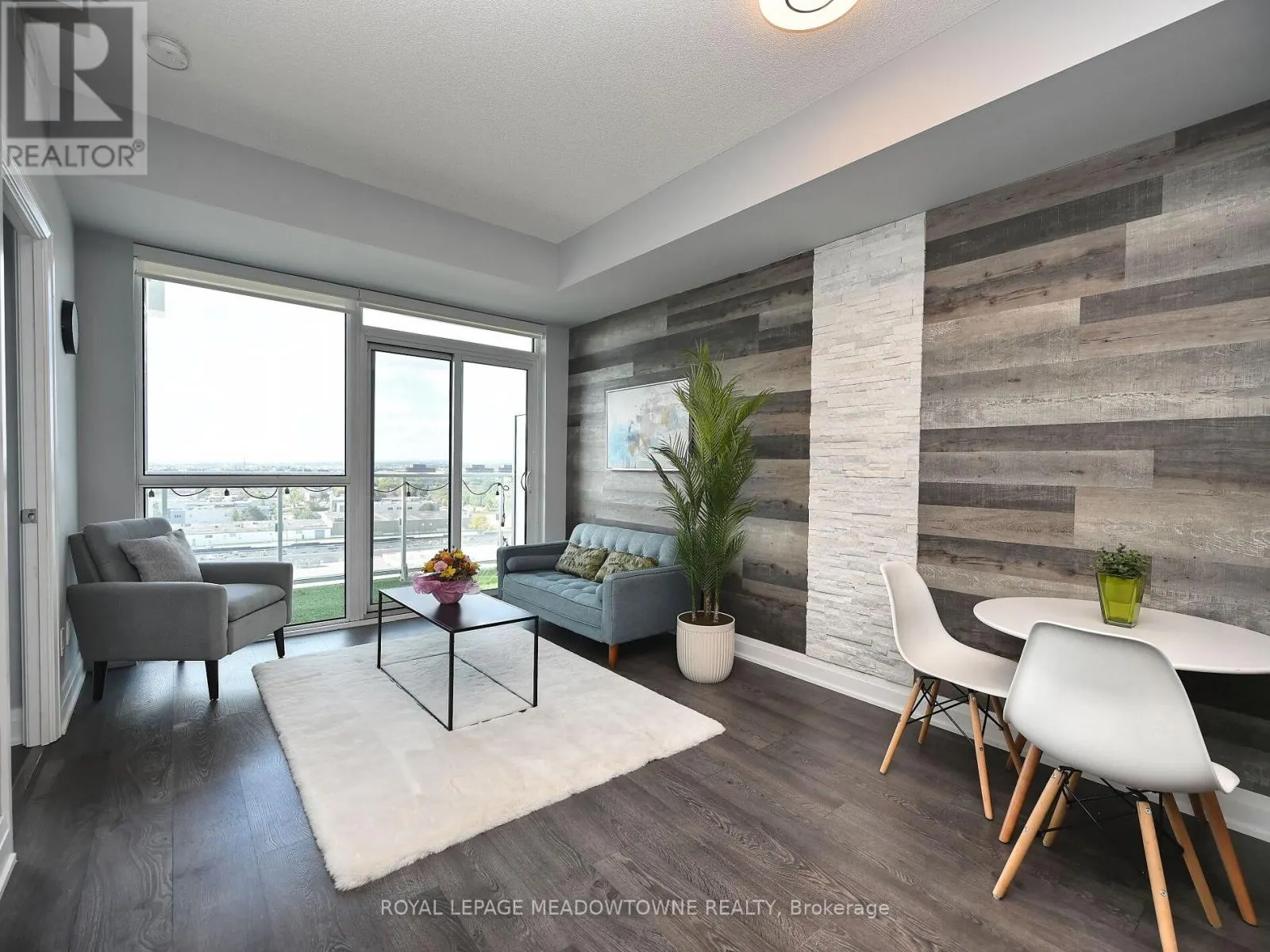 1210 - 55 SPEERS ROAD