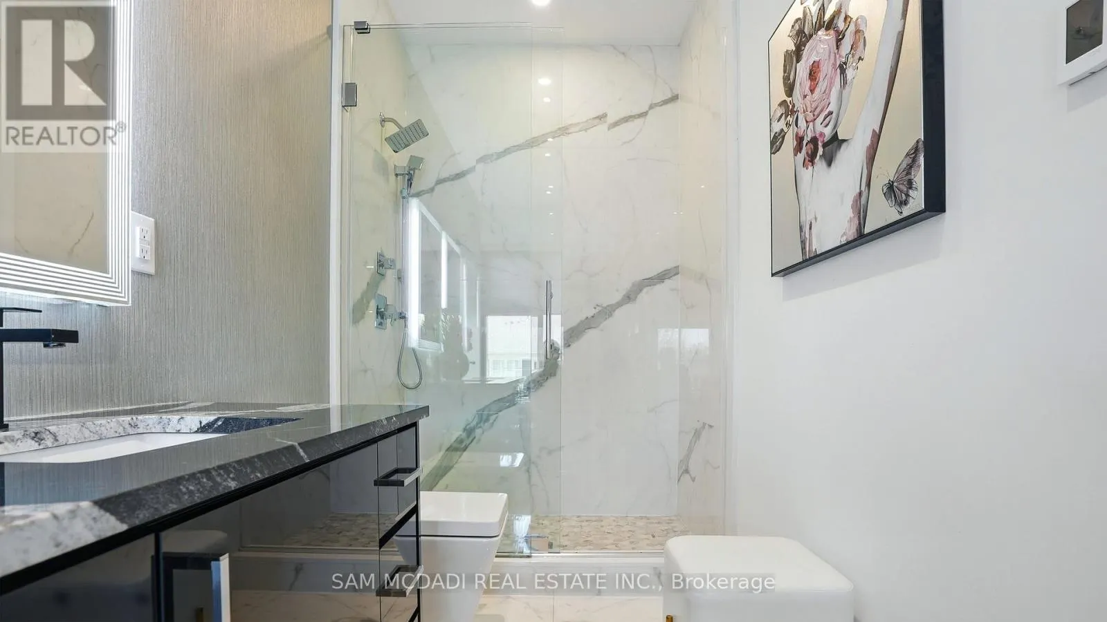7B IROQUOIS AVENUE