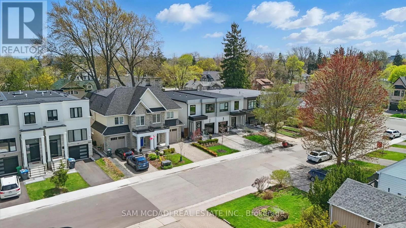 7B IROQUOIS AVENUE
