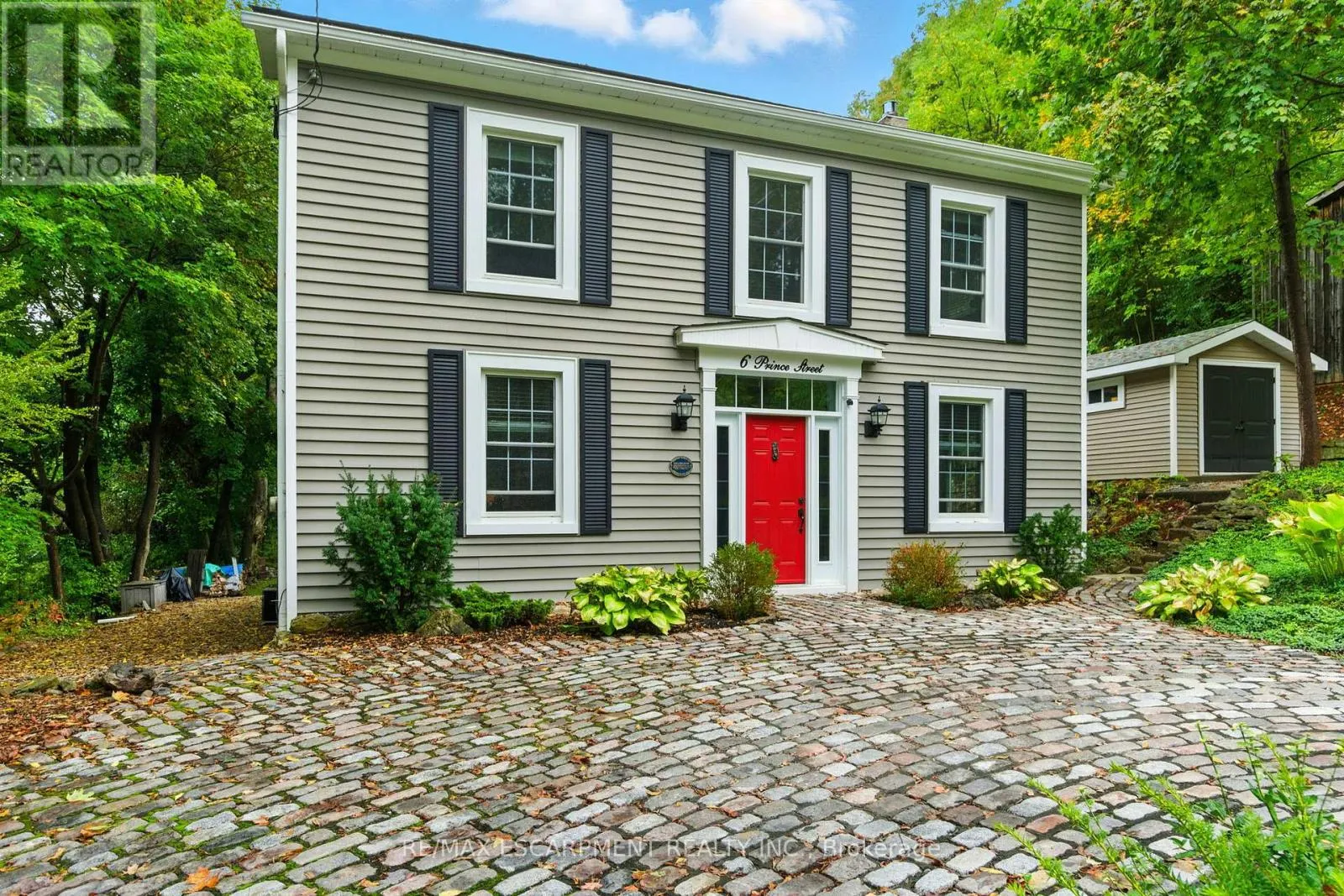 6 PRINCE STREET