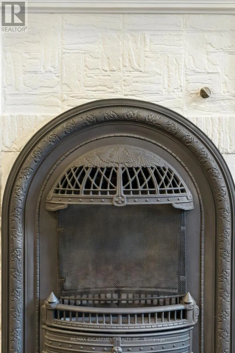 6 PRINCE STREET