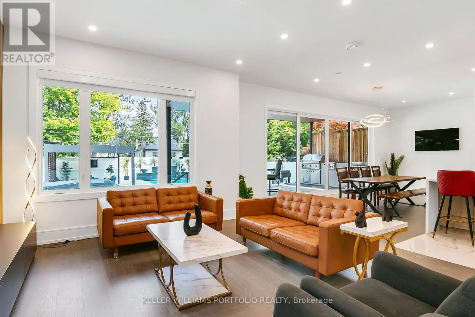 27 PRENNAN AVENUE