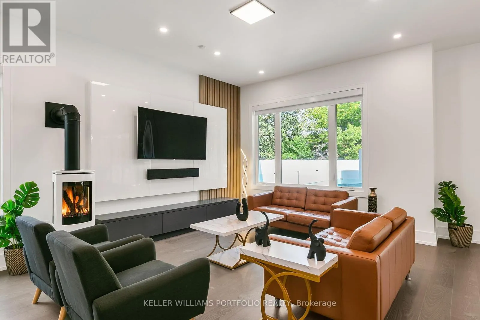 27 PRENNAN AVENUE