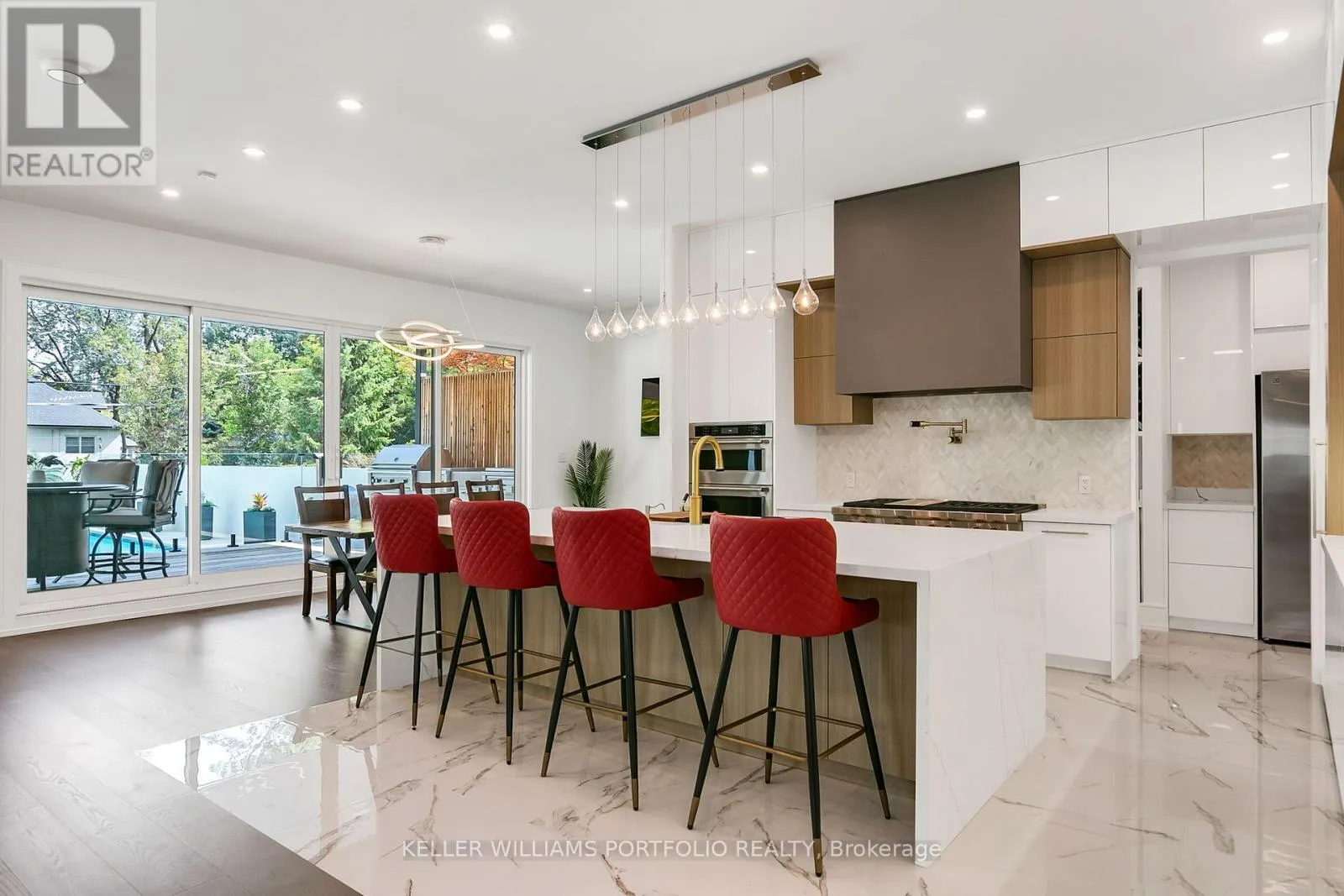 27 PRENNAN AVENUE