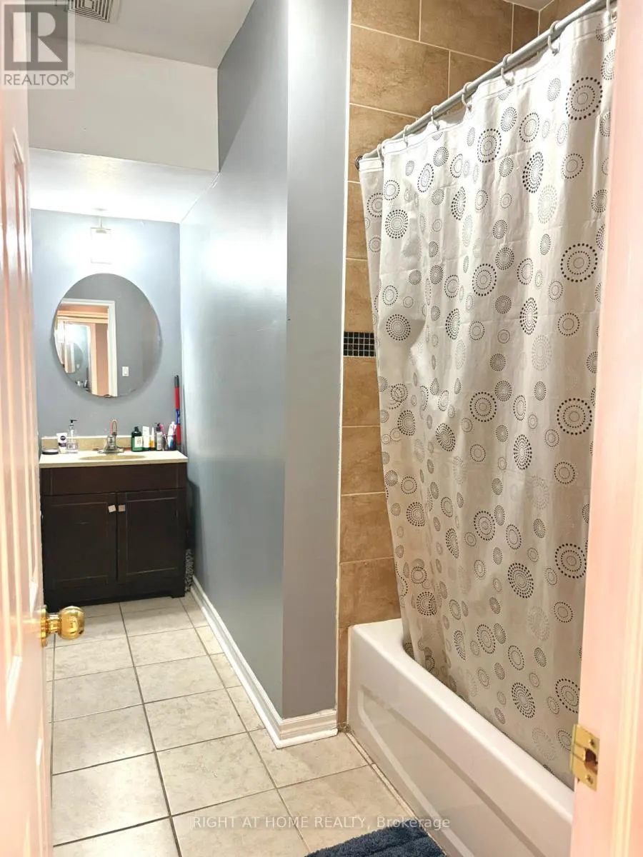 11 ALAMOSA COURT