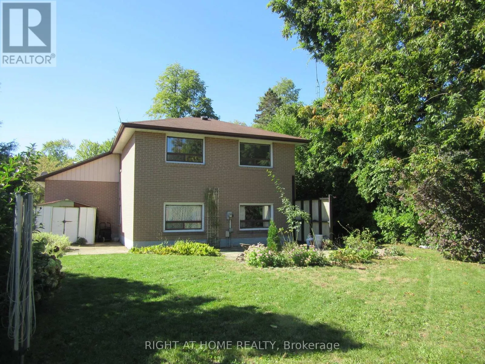 1588 HOBBS CRESCENT