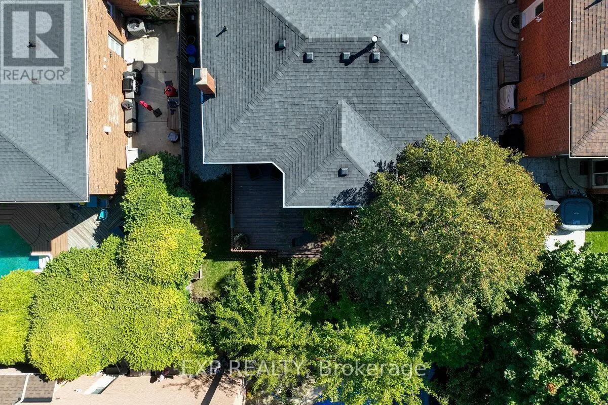 105 WARNER DRIVE