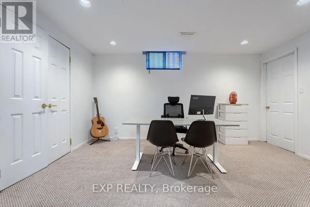 105 WARNER DRIVE