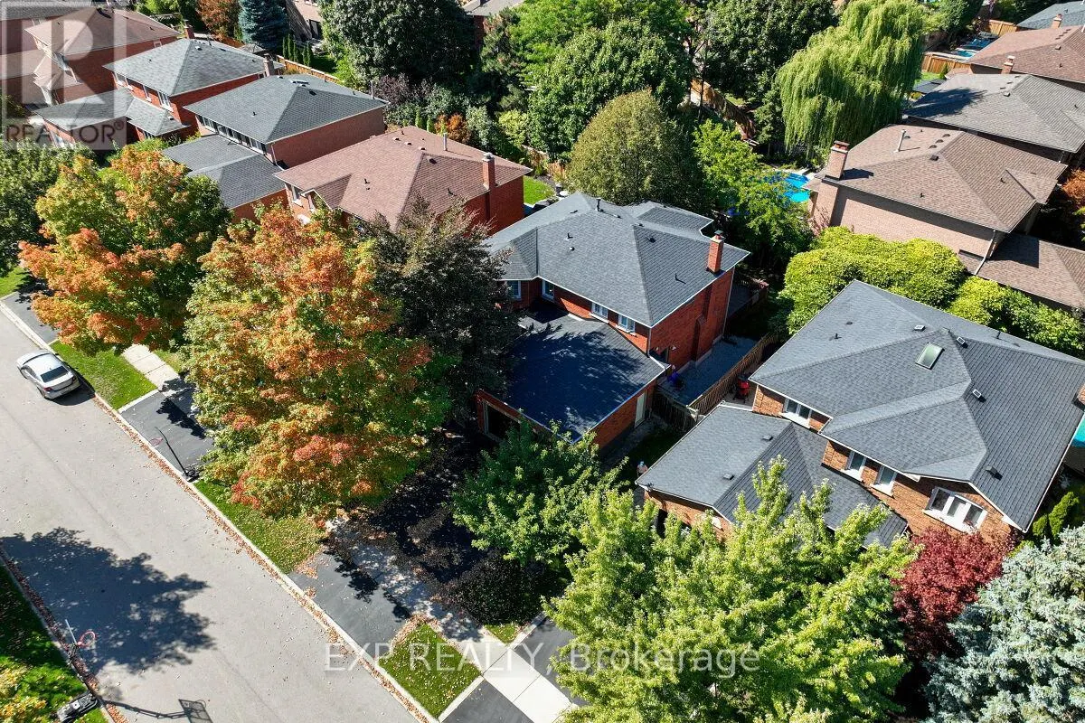 105 WARNER DRIVE