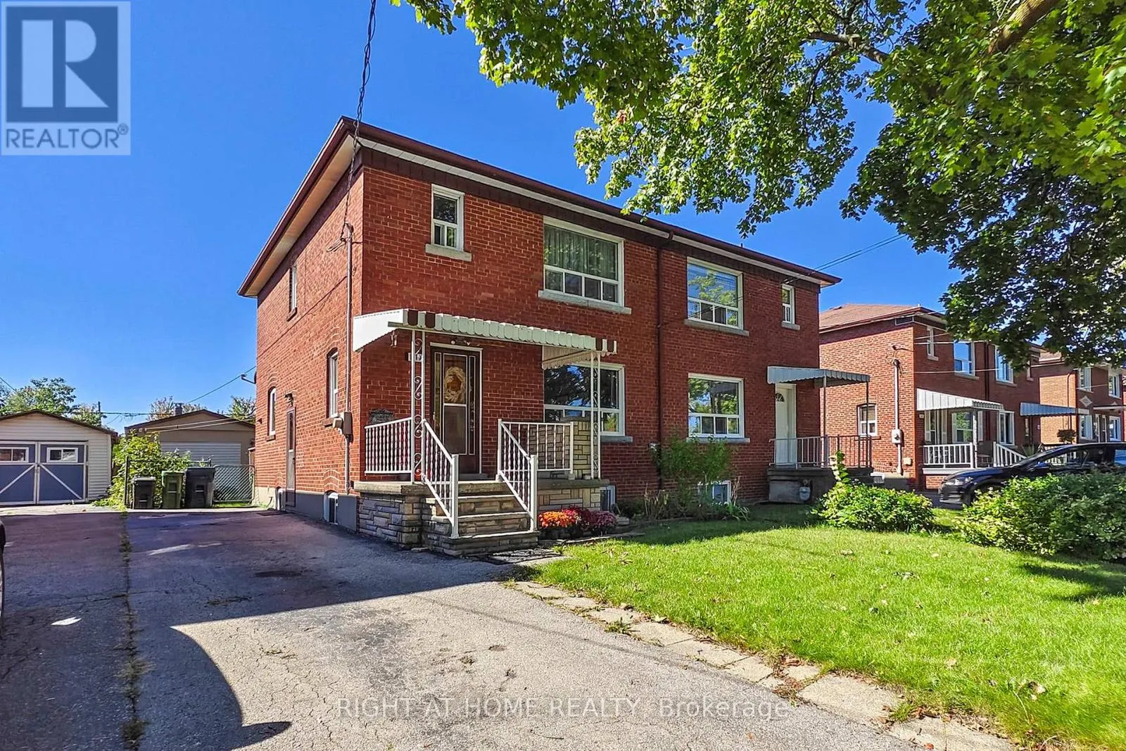 118 TREEVIEW DRIVE