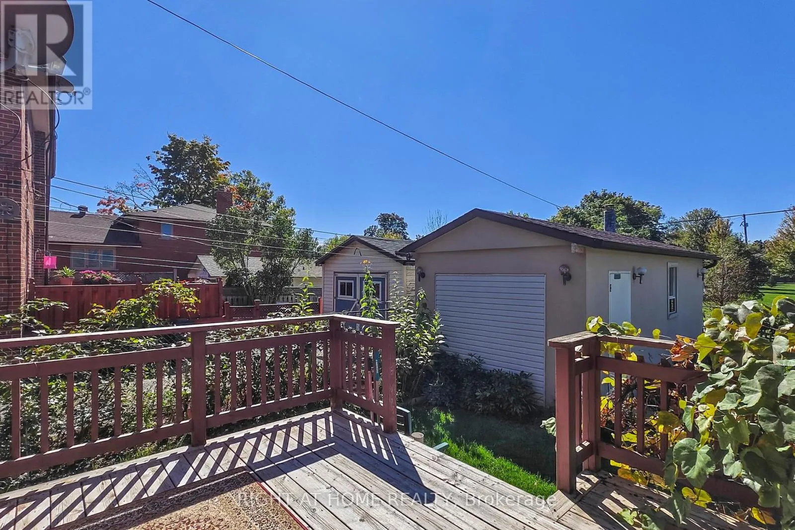 118 TREEVIEW DRIVE