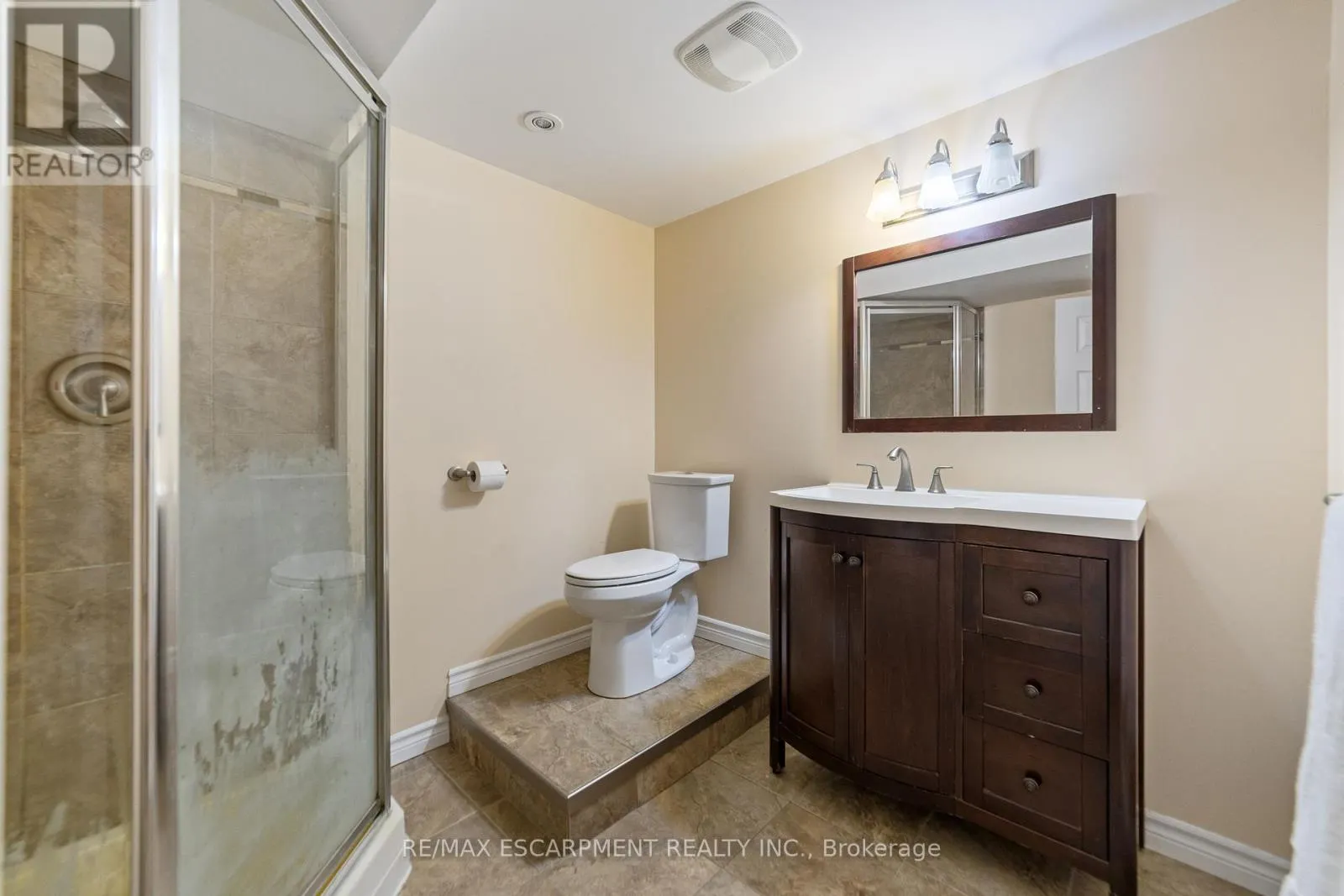 1411 BEAUFORT DRIVE