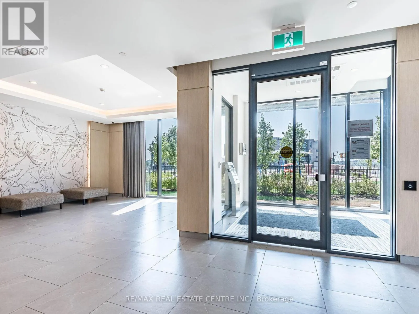211 - 215 VETERANS DRIVE