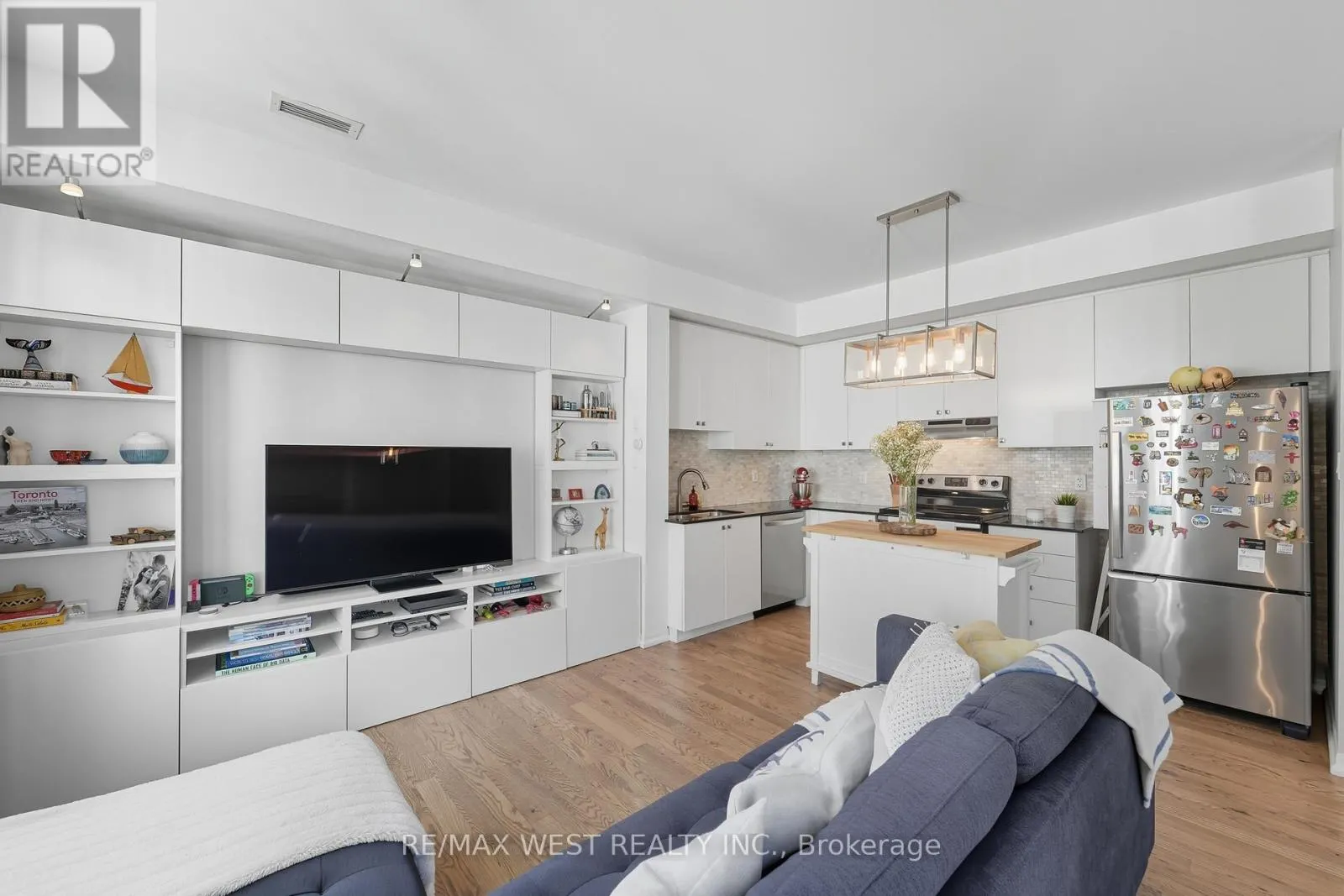 703 - 1011 DETA ROAD
