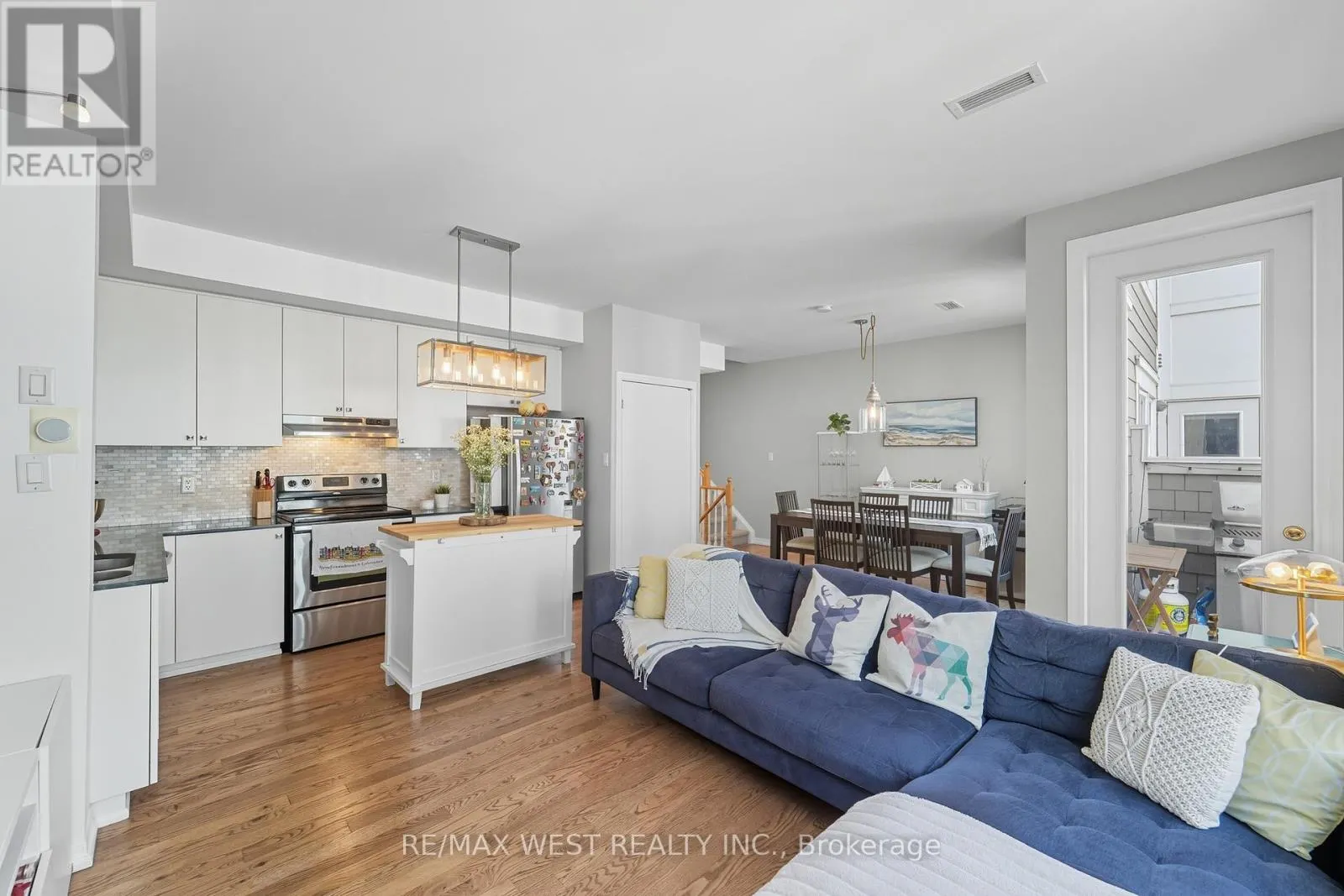 703 - 1011 DETA ROAD