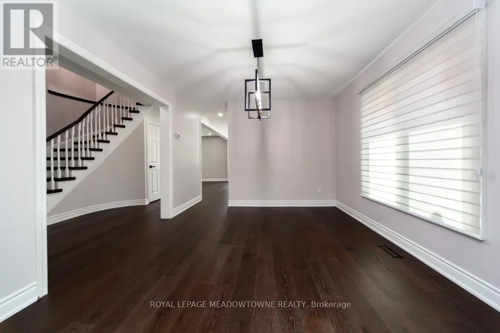 328 BRISTOL ROAD W