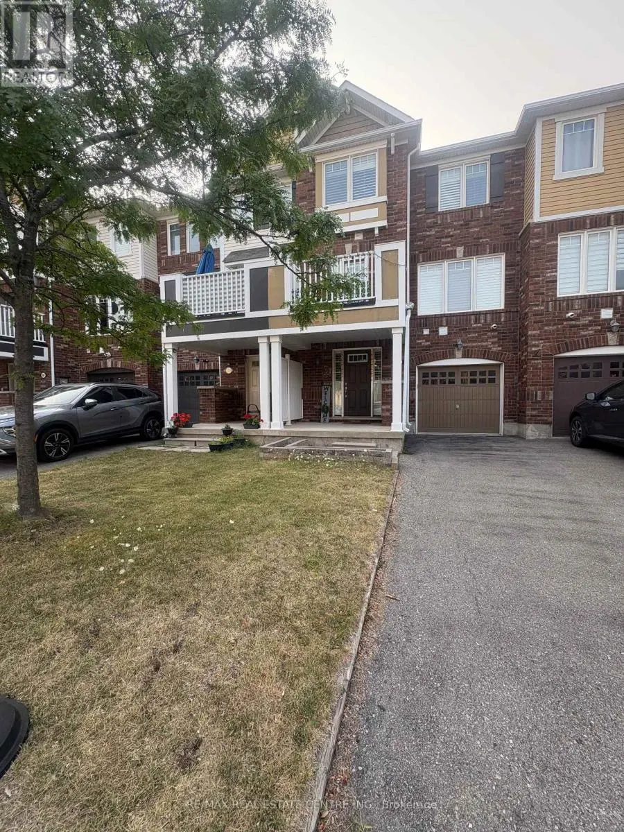 271 WOODLEY CRESCENT S