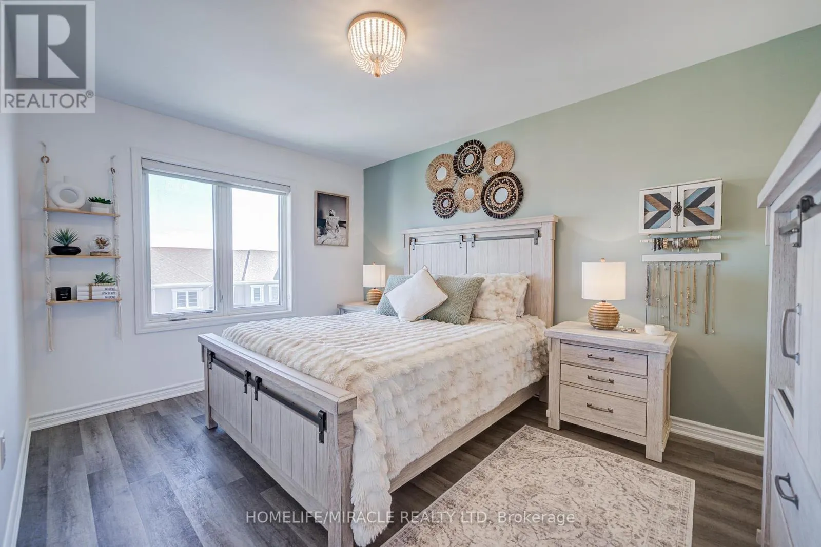 514 BELLFLOWER COURT
