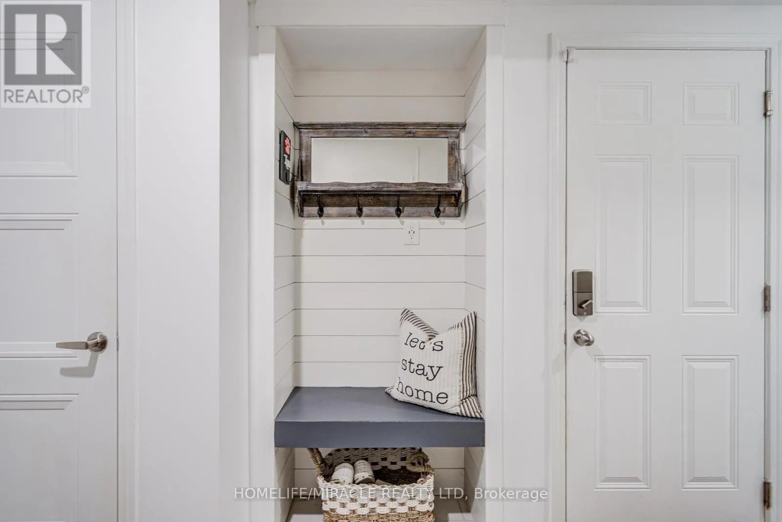 514 BELLFLOWER COURT
