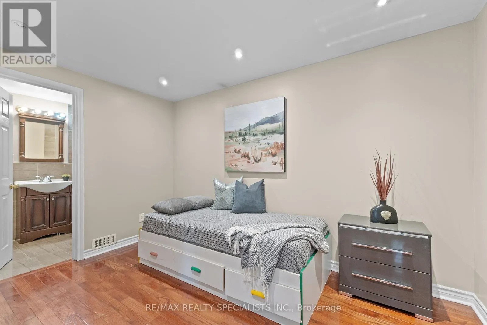 428 FATHER TOBIN ROAD