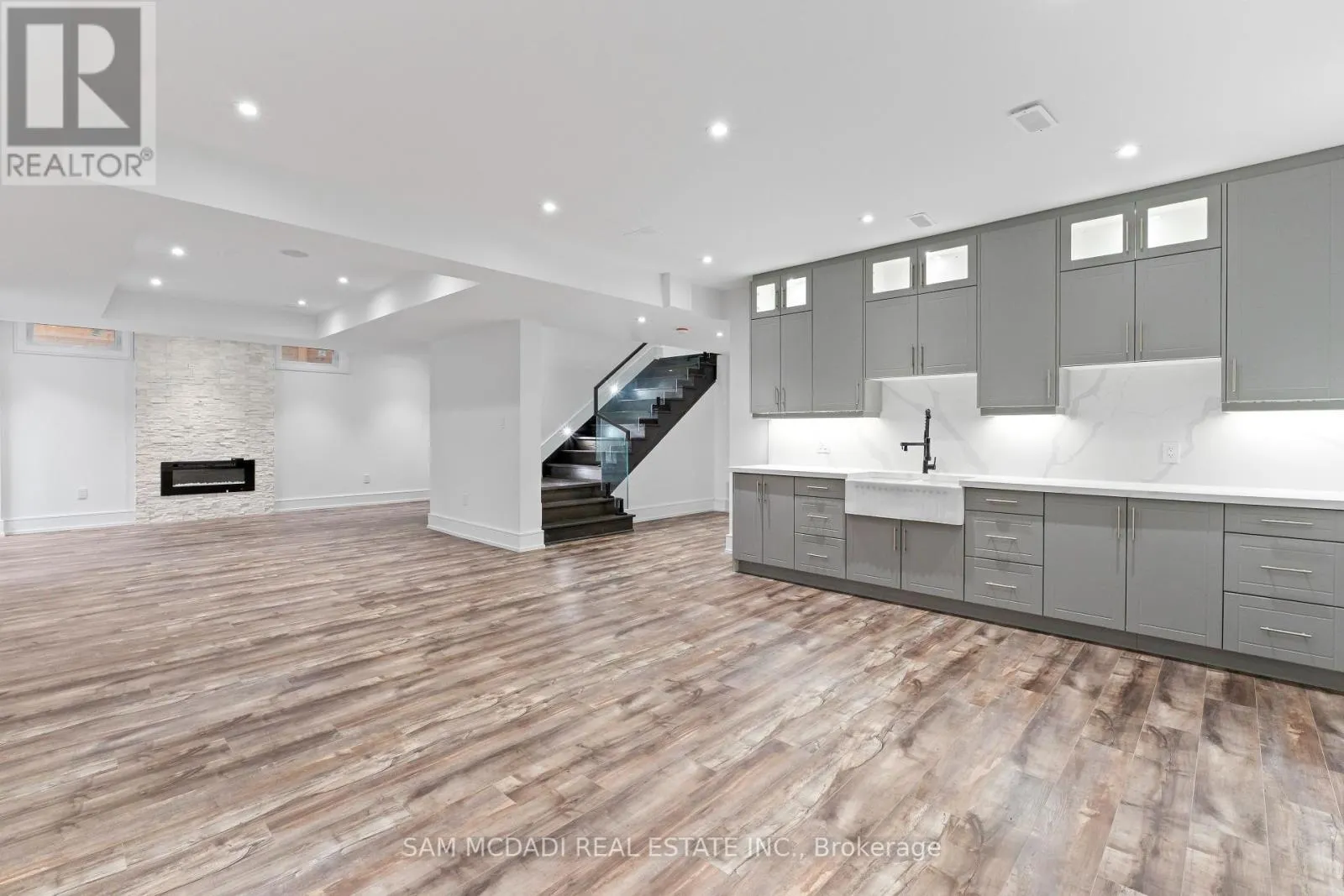193 MATEO PLACE