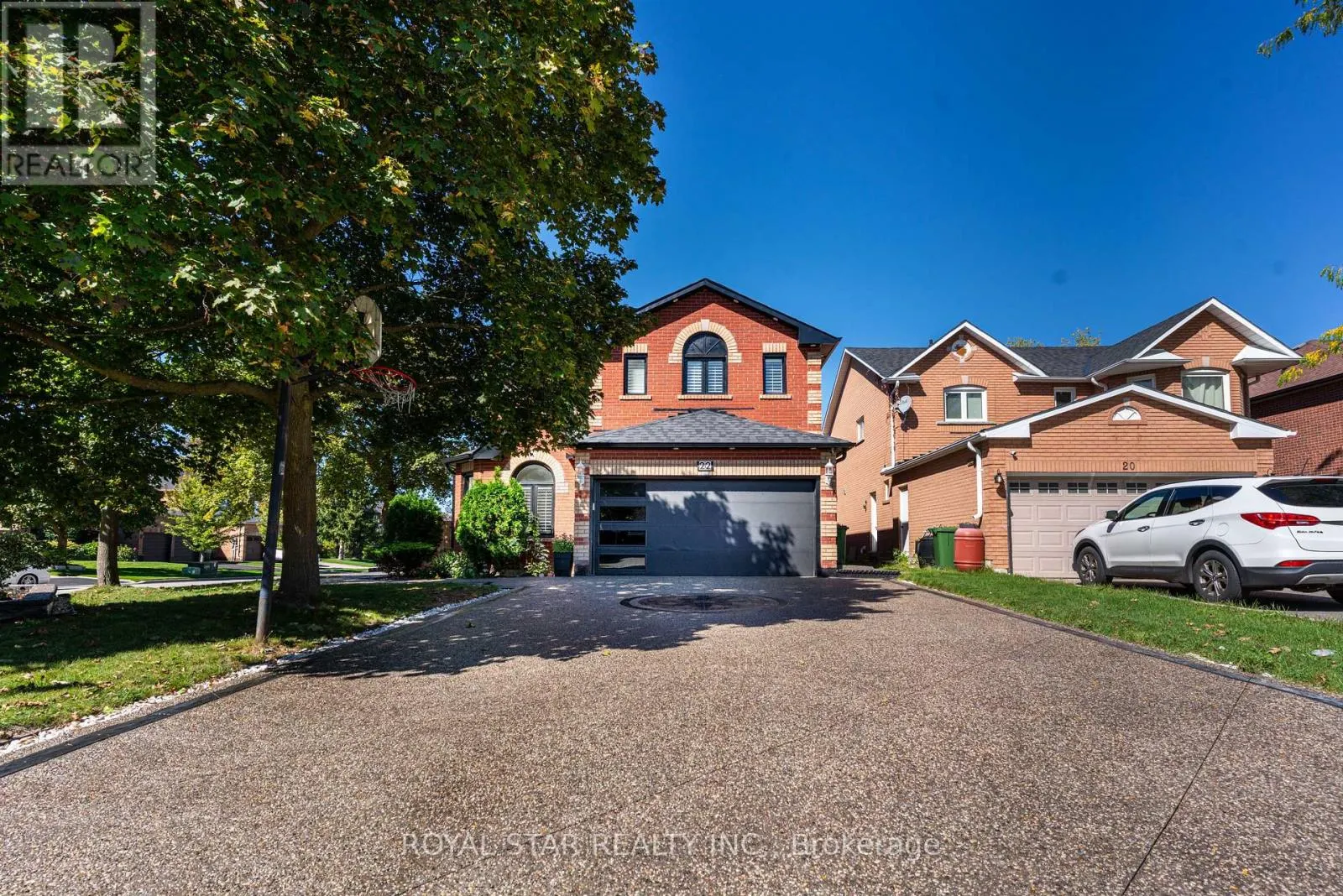 22 LIVINGSTON DRIVE