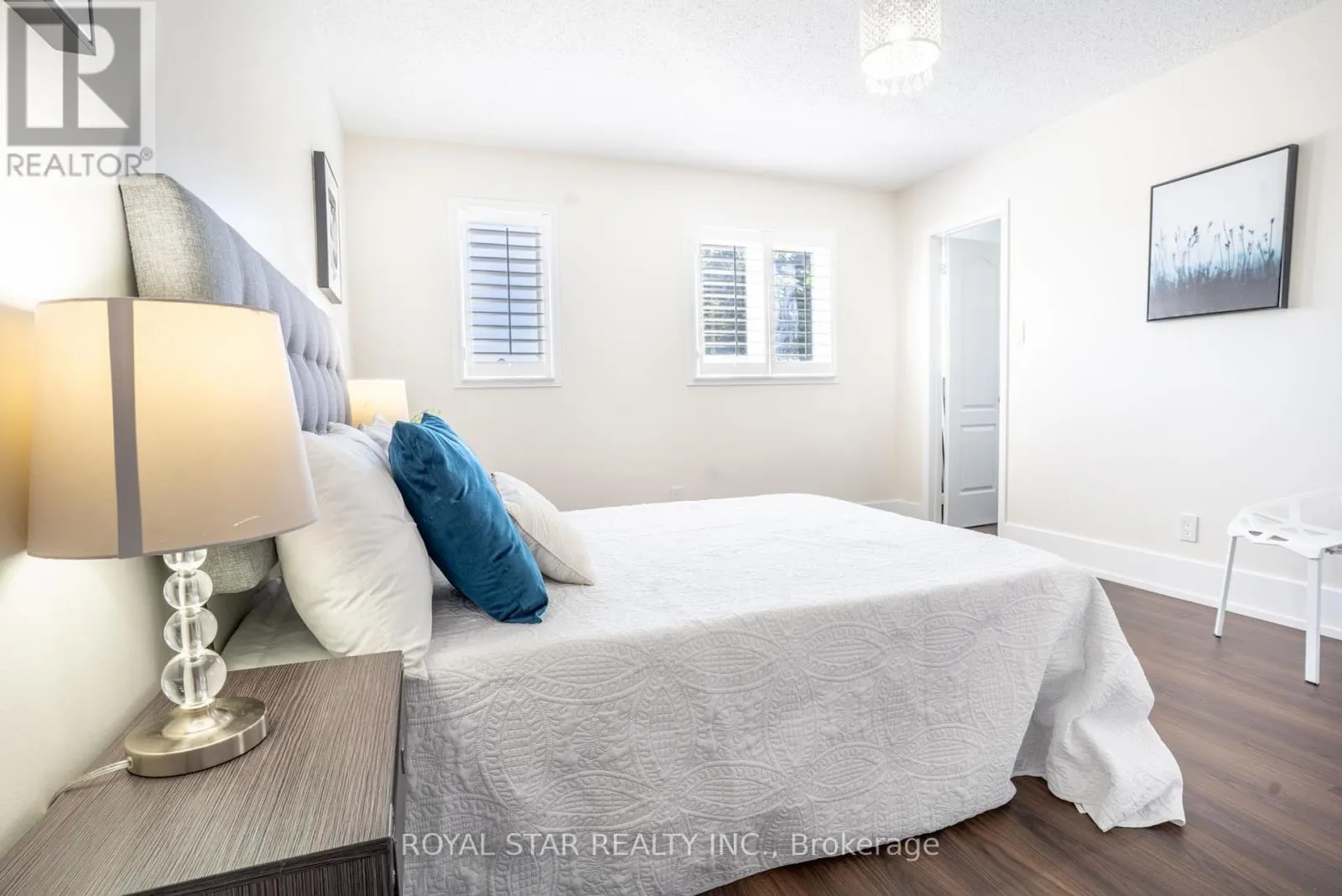 22 LIVINGSTON DRIVE
