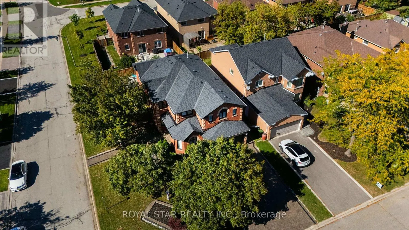 22 LIVINGSTON DRIVE
