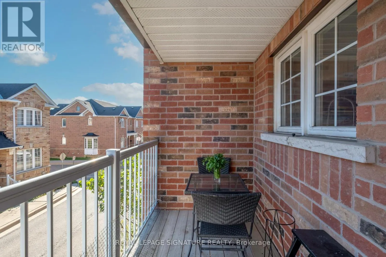 59 BIRDSTONE CRESCENT