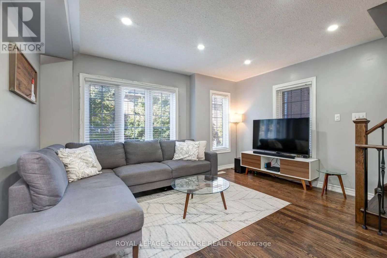 59 BIRDSTONE CRESCENT