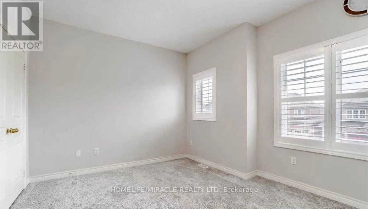 144 GEORGE ROBINSON DRIVE