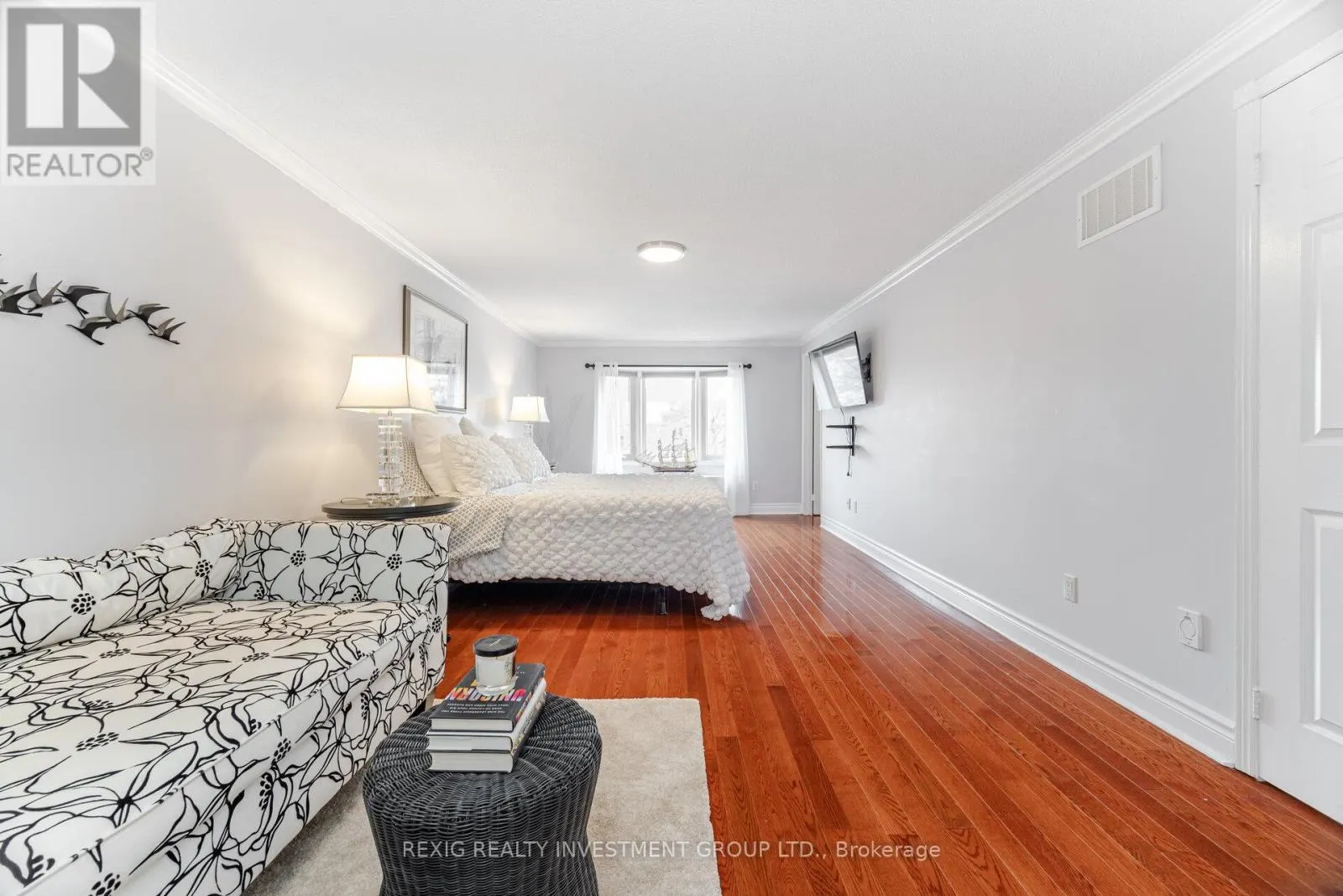 66 SETTLER COURT