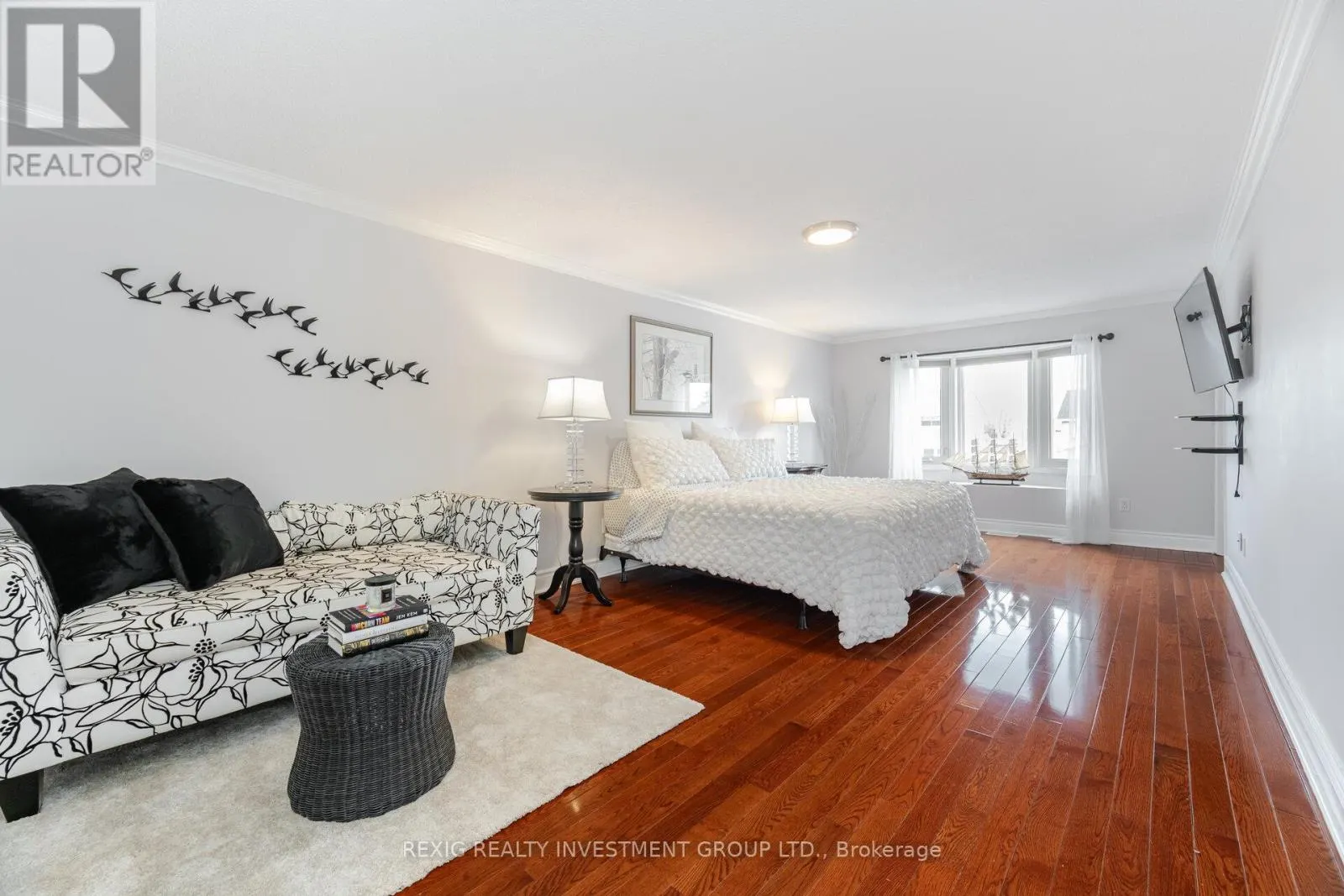 66 SETTLER COURT