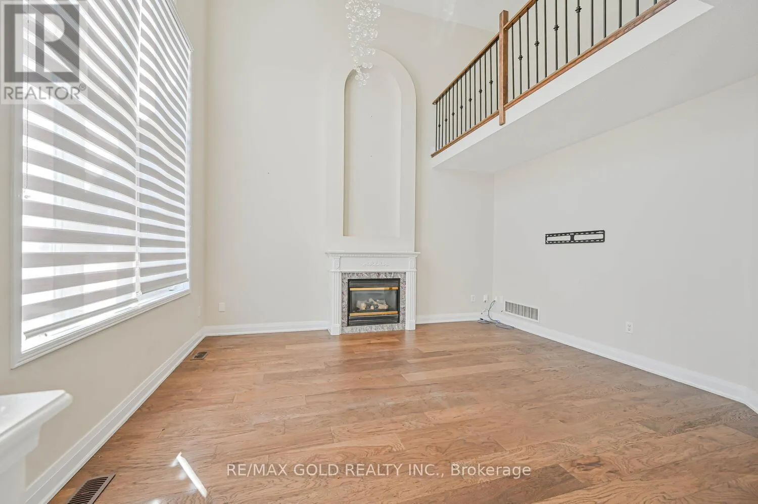 3 FRESHSPRING DRIVE