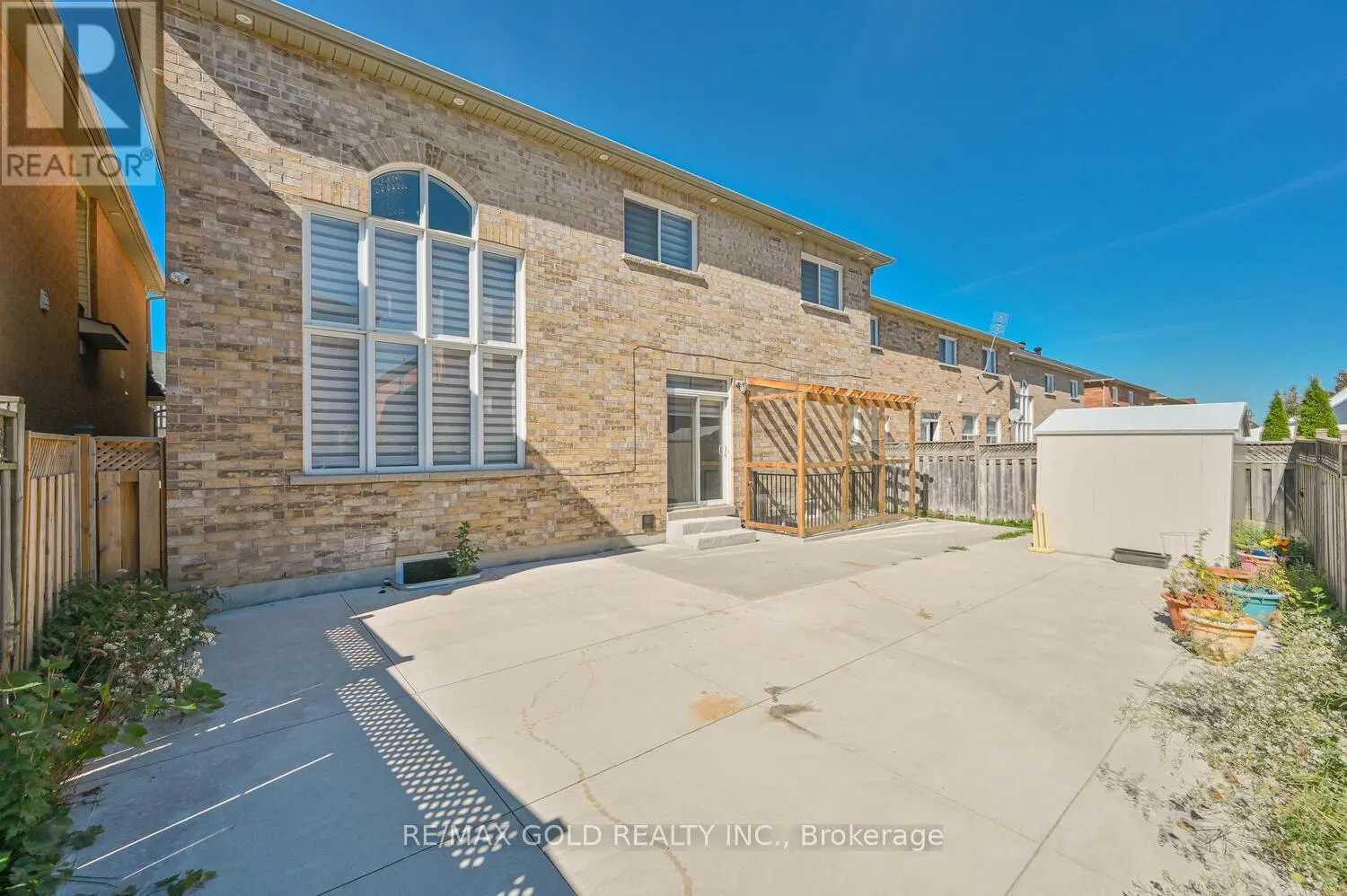 3 FRESHSPRING DRIVE