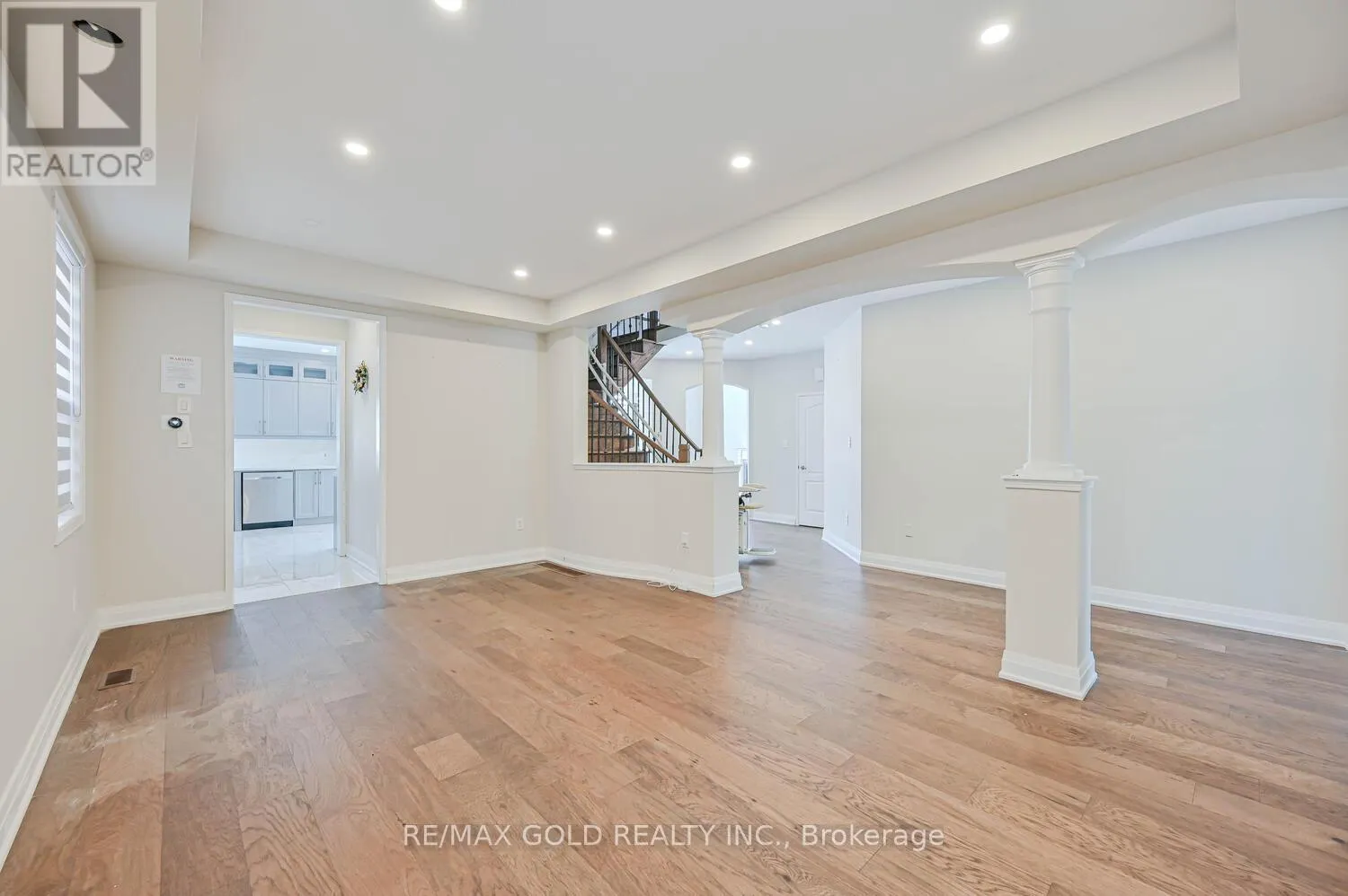 3 FRESHSPRING DRIVE