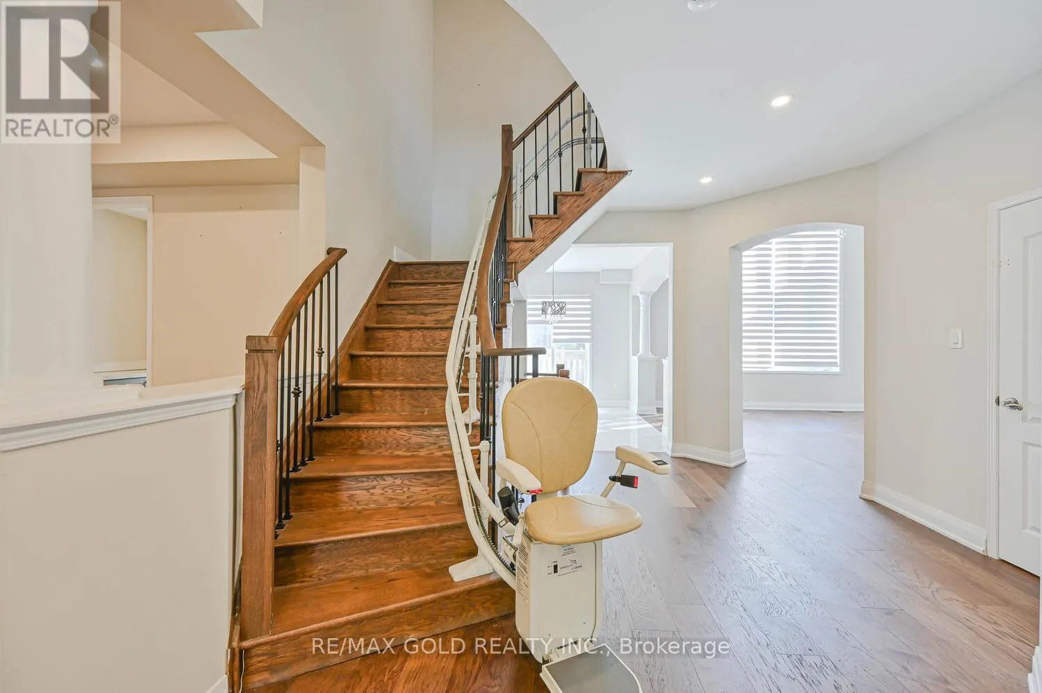 3 FRESHSPRING DRIVE