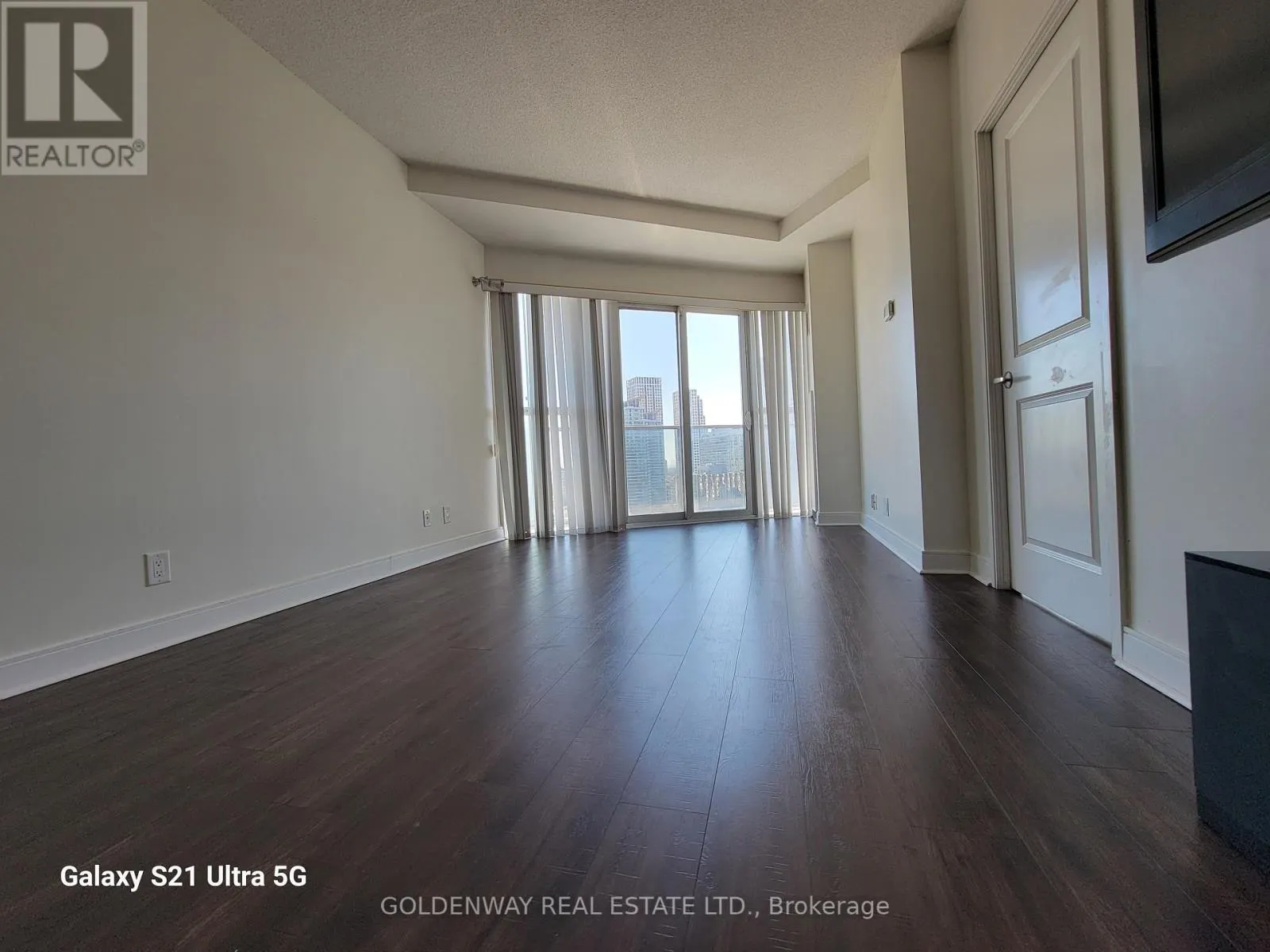 1302 - 60 ABSOLUTE AVENUE