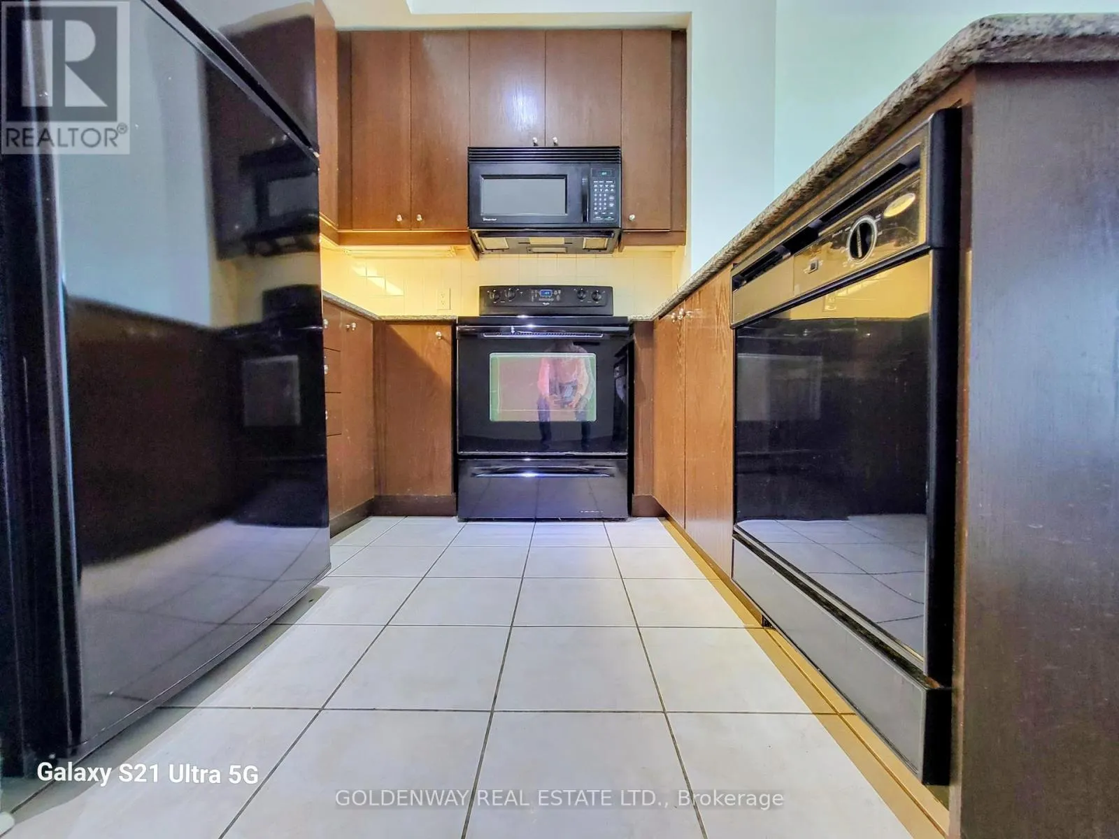 1302 - 60 ABSOLUTE AVENUE