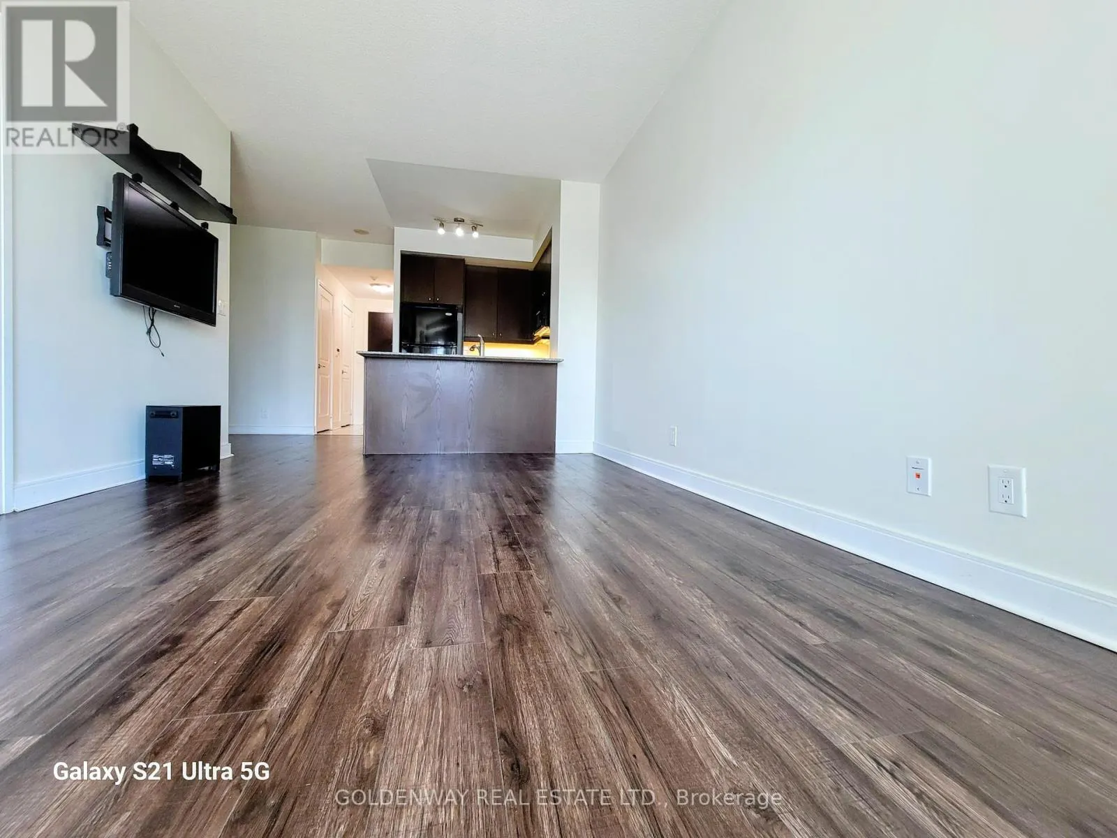 1302 - 60 ABSOLUTE AVENUE
